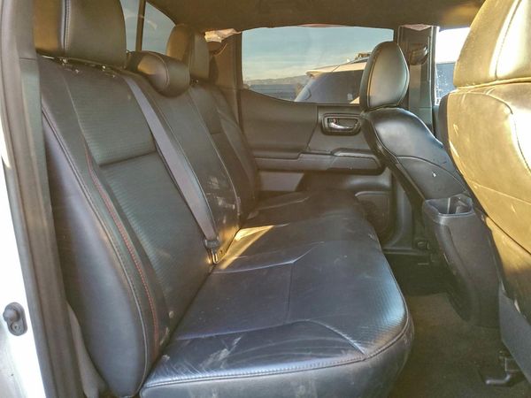 2019 TOYOTA TACOMA SR5