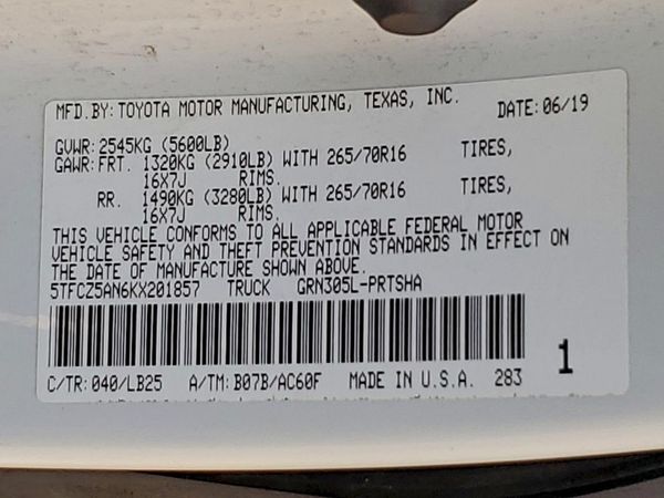 2019 TOYOTA TACOMA SR5
