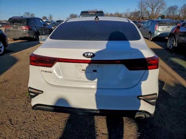 2021 KIA FORTE FE, LXS