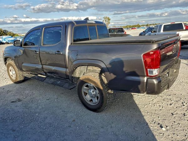 2017 TOYOTA TACOMA
