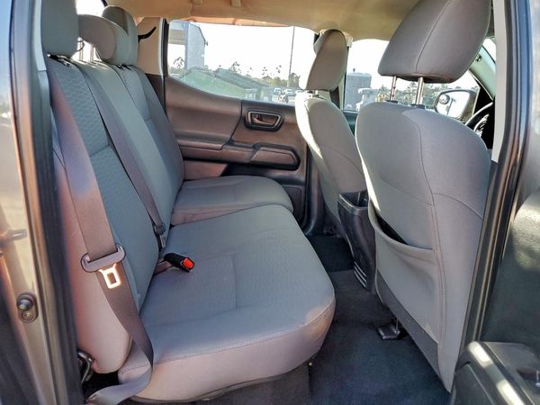 2017 TOYOTA TACOMA