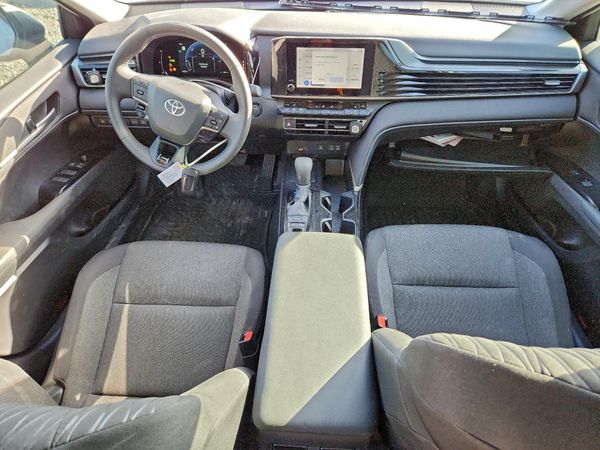 2025 TOYOTA CAMRY