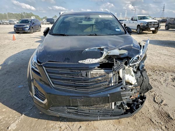 2018 CADILLAC XT5