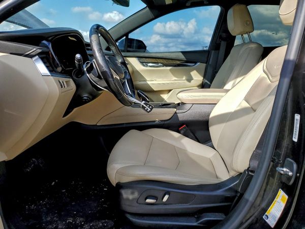 2018 CADILLAC XT5