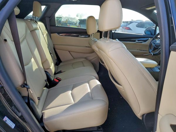 2018 CADILLAC XT5