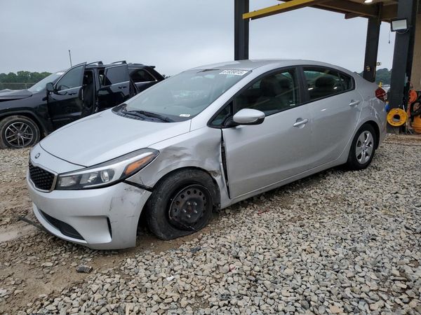 2017 KIA FORTE