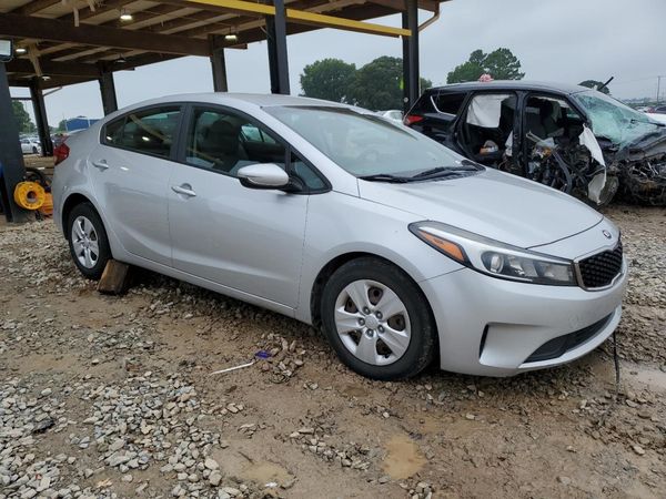 2017 KIA FORTE LX Base