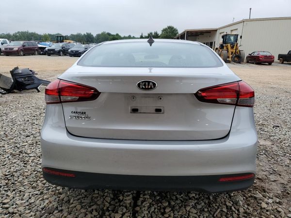 2017 KIA FORTE LX Base