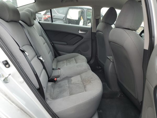 2017 KIA FORTE LX Base