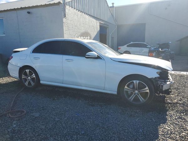 2017 MERCEDES-BENZ E