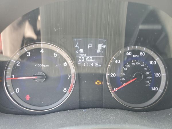 2012 HYUNDAI ACCENT GL (Middle-low grade)