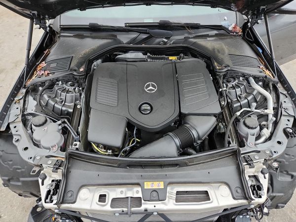 2024 MERCEDES-BENZ C C300