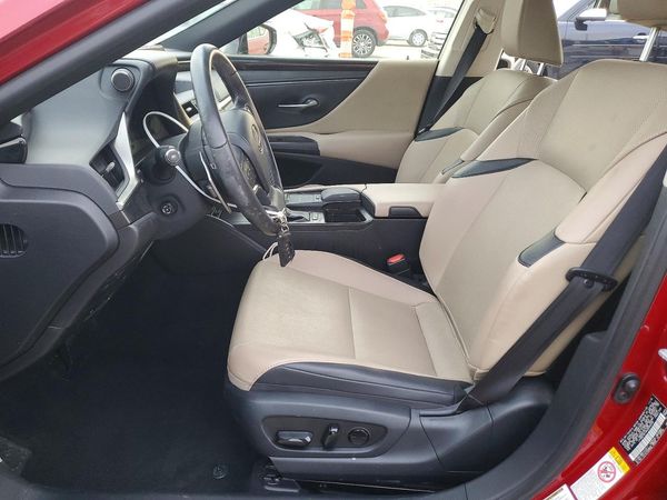 2019 LEXUS ES 350