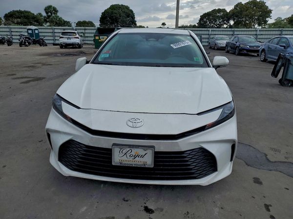 2025 TOYOTA CAMRY