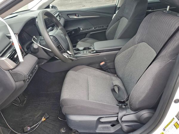2025 TOYOTA CAMRY