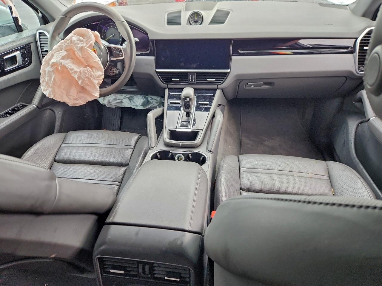 2021 PORSCHE CAYENNE E-Hybrid Coupe