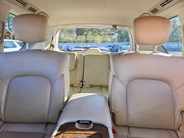 2017 INFINITI QX80