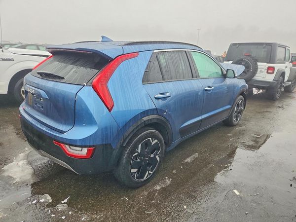2023 KIA NIRO