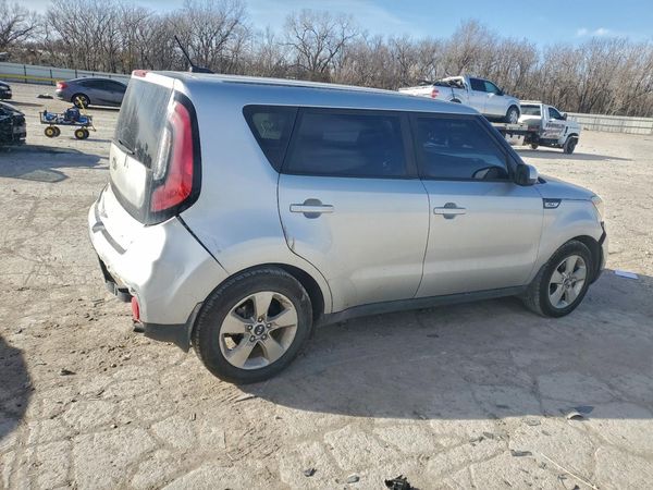 2018 KIA SOUL Base