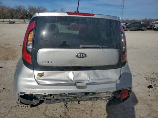 2018 KIA SOUL Base