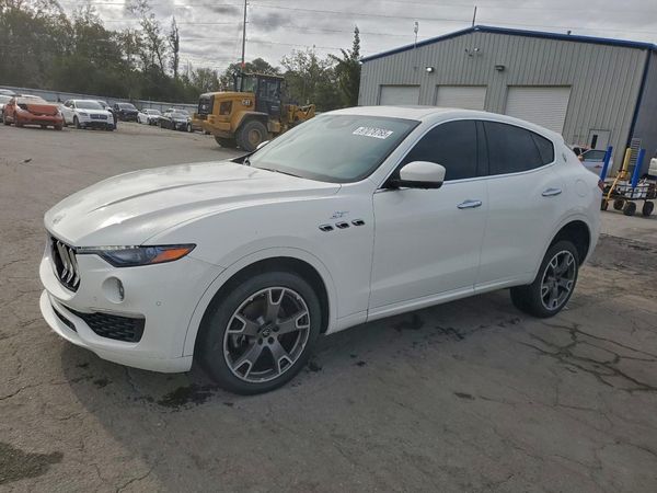 2022 MASERATI LEVANTE