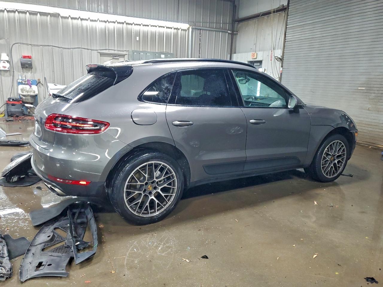 2015 PORSCHE MACAN