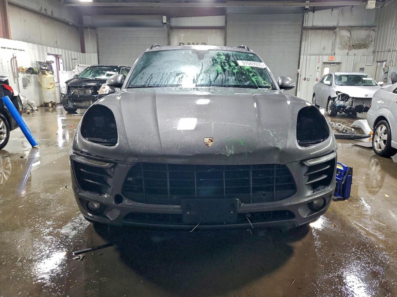 2015 PORSCHE MACAN