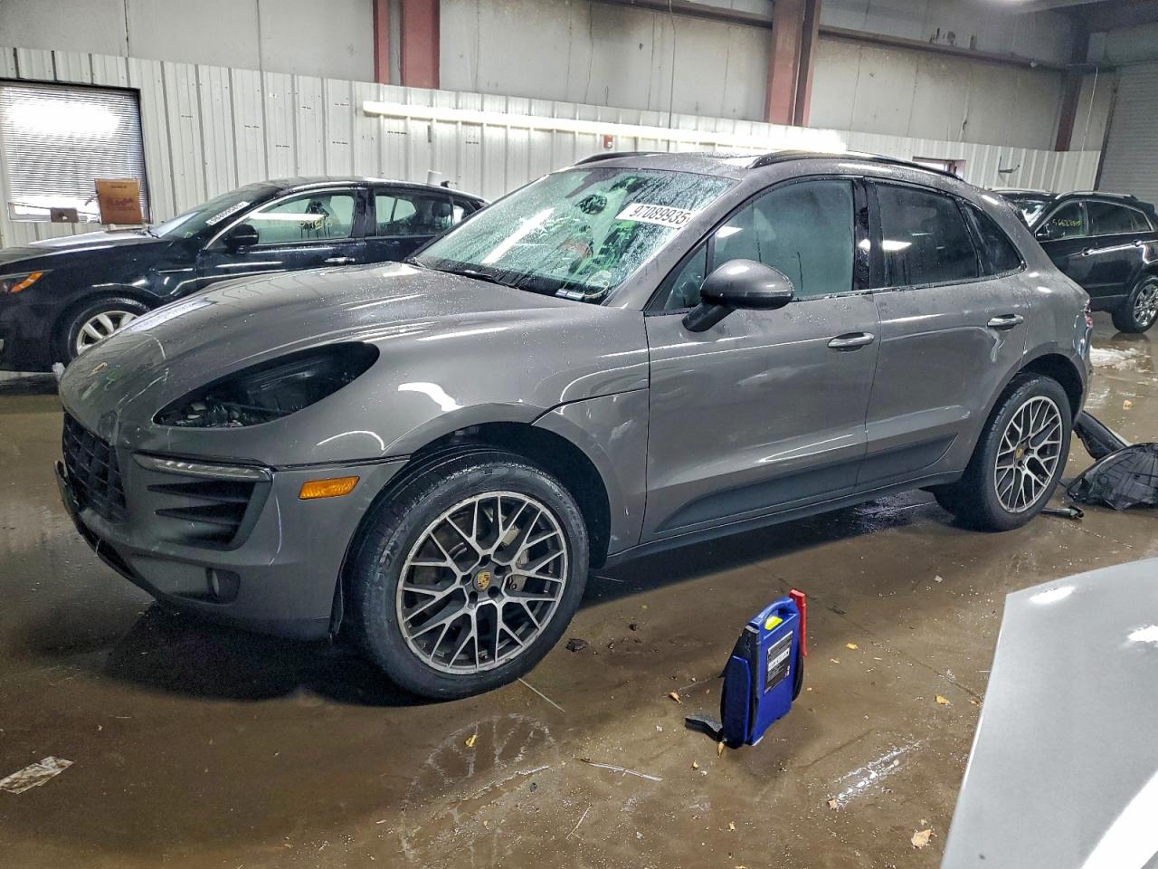 2015 PORSCHE MACAN
