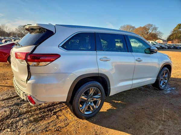 2019 TOYOTA HIGHLANDER