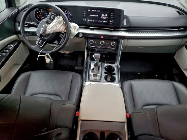 2024 KIA CARNIVAL LX, LX Seat Package