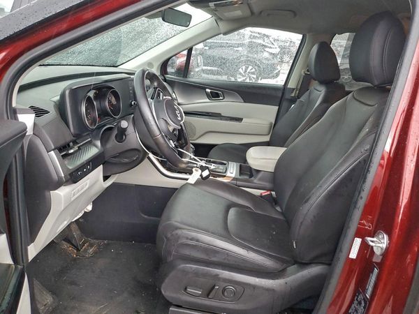 2024 KIA CARNIVAL LX, LX Seat Package