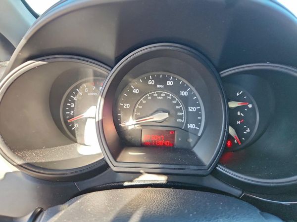 2016 KIA RIO LX A/T