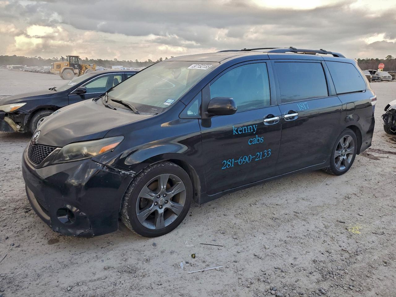 2015 TOYOTA SIENNA