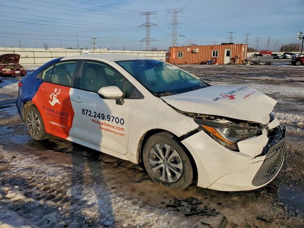 2022 TOYOTA COROLLA