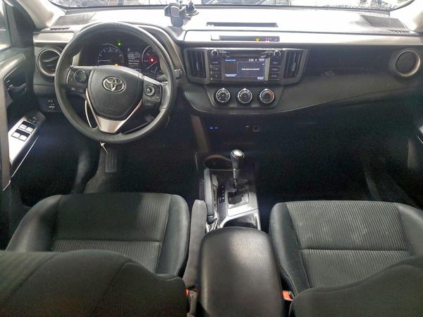 2017 TOYOTA RAV4 LE
