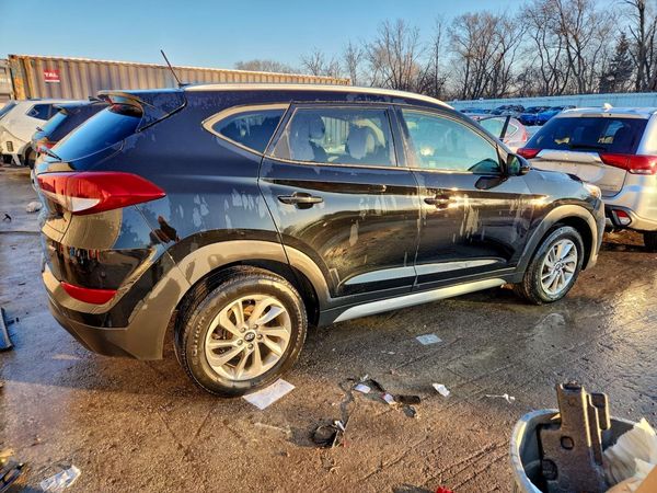 2017 HYUNDAI TUCSON