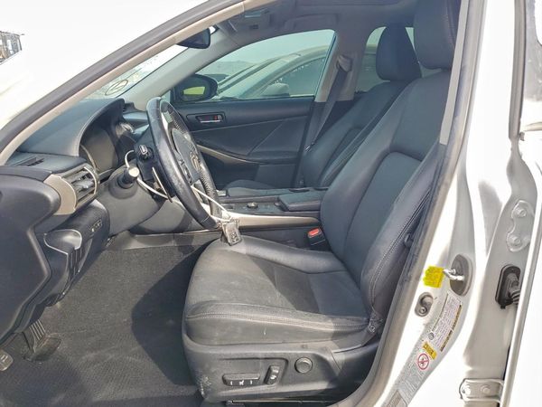 2016 LEXUS IS 200t