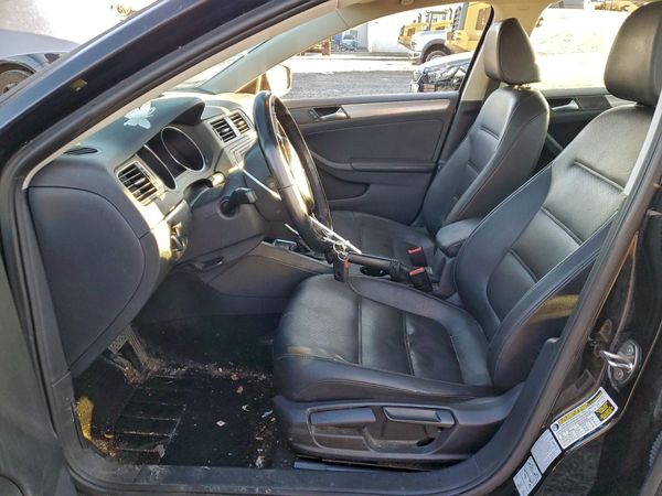 2017 VOLKSWAGEN JETTA