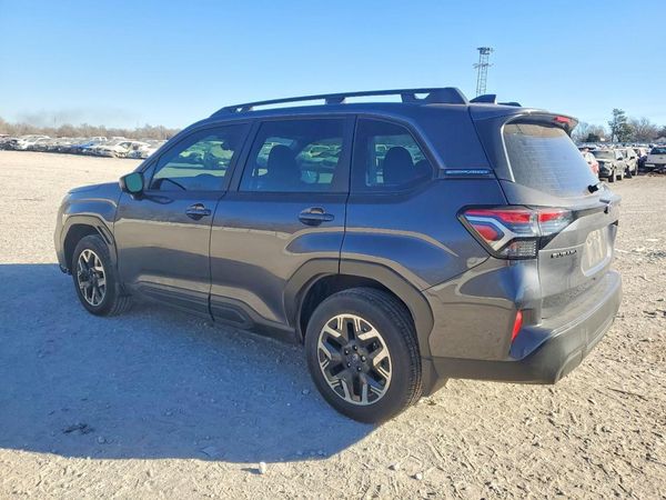 2025 SUBARU FORESTER Base Plus