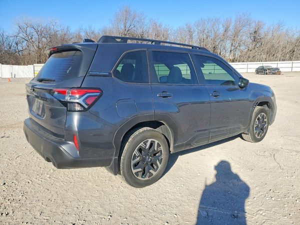 2025 SUBARU FORESTER Base Plus