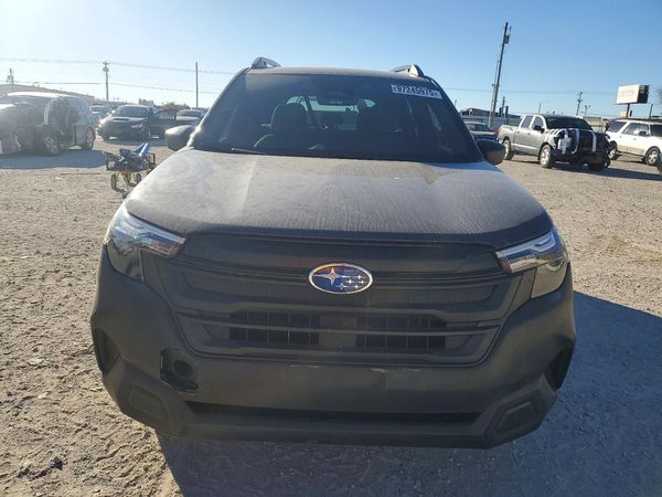 2025 SUBARU FORESTER Base Plus