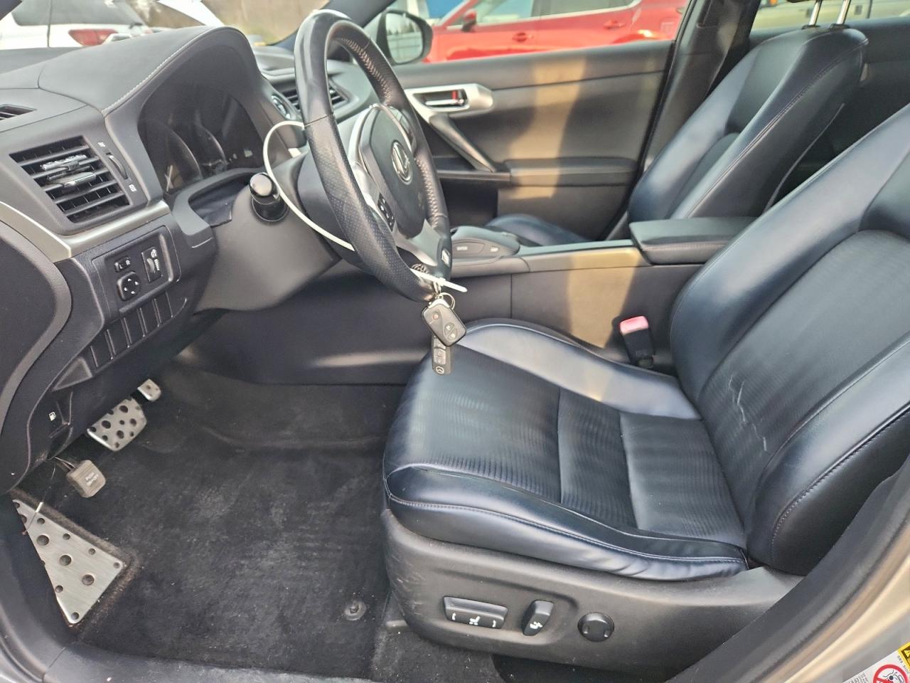 2012 LEXUS CT 200h