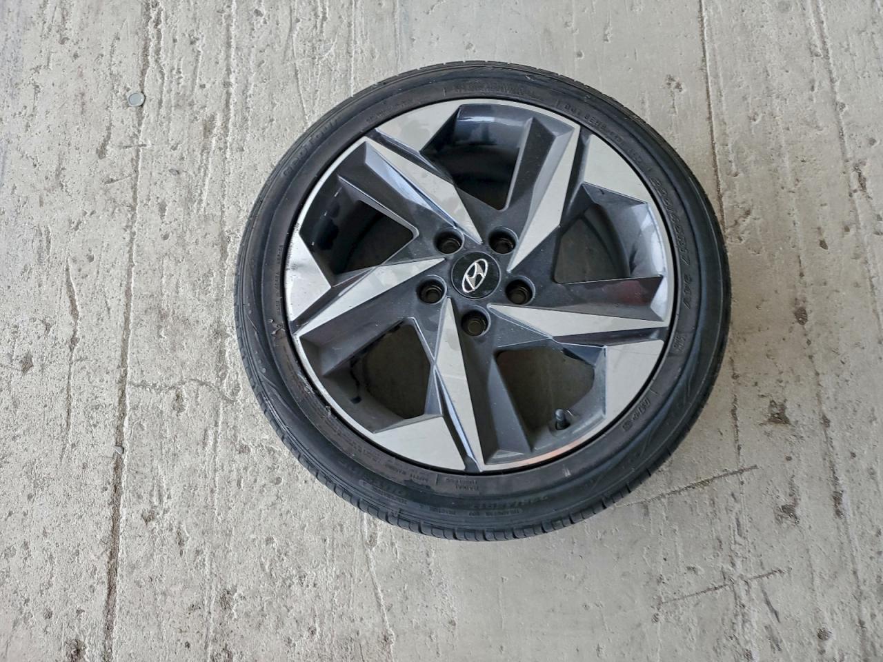 2022 HYUNDAI ELANTRA SEL w/Premium Pkg