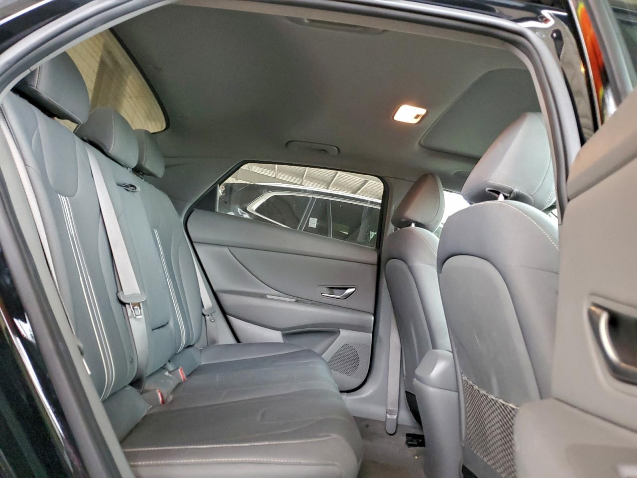 2022 HYUNDAI ELANTRA SEL w/Premium Pkg