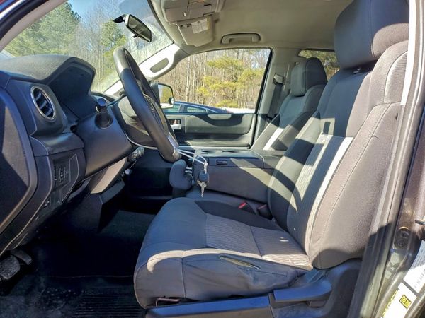 2015 TOYOTA TUNDRA SR5 Grade