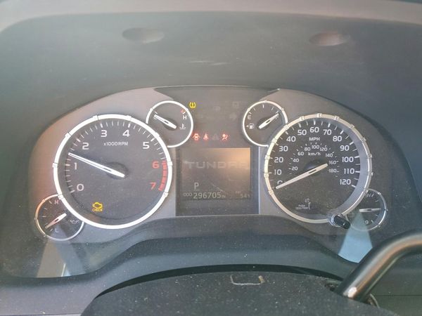 2015 TOYOTA TUNDRA SR5 Grade
