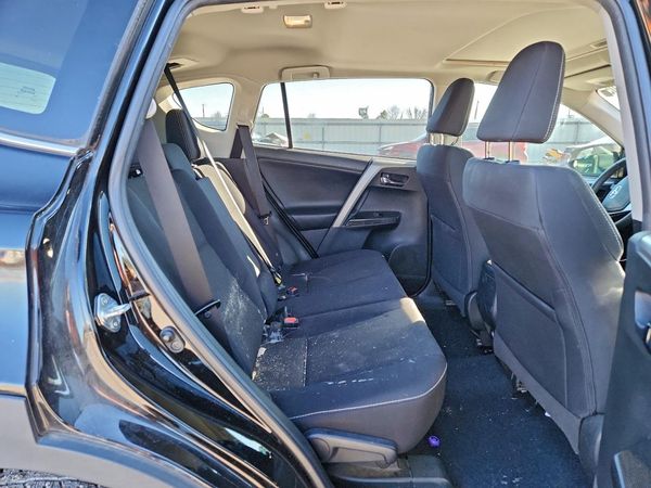 2018 TOYOTA RAV4 Adventure/XLE