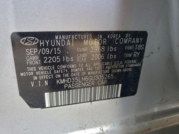 2016 HYUNDAI ELANTRA