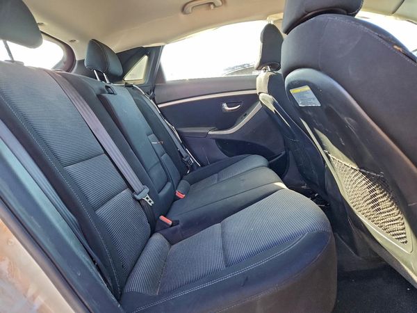 2016 HYUNDAI ELANTRA