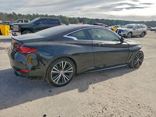 2017 INFINITI Q60